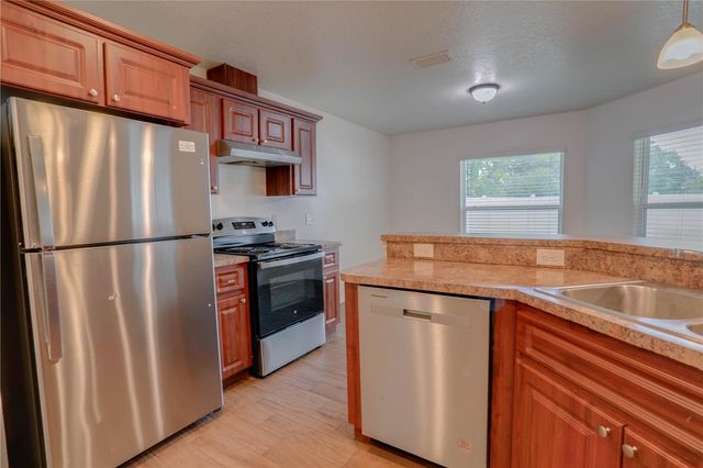 305 PRINCE STREET, Orlando, FL 32809