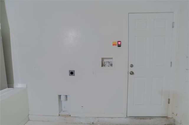 305 PRINCE STREET, Orlando, FL 32809