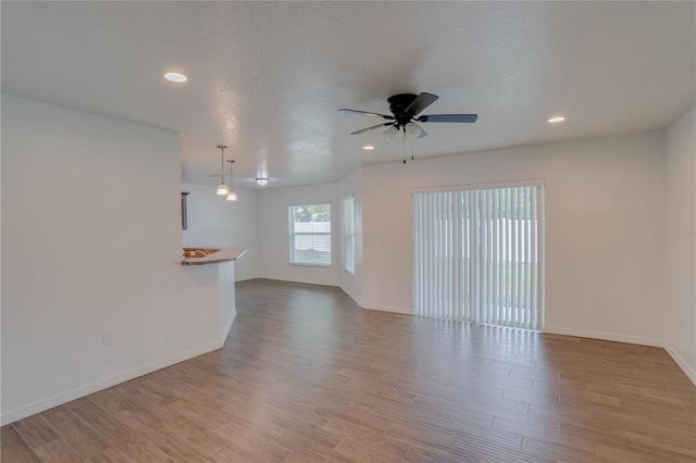 305 PRINCE STREET, Orlando, FL 32809