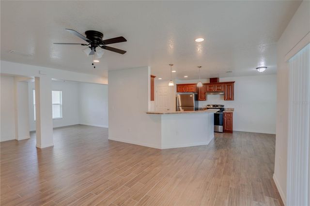 305 PRINCE STREET, Orlando, FL 32809