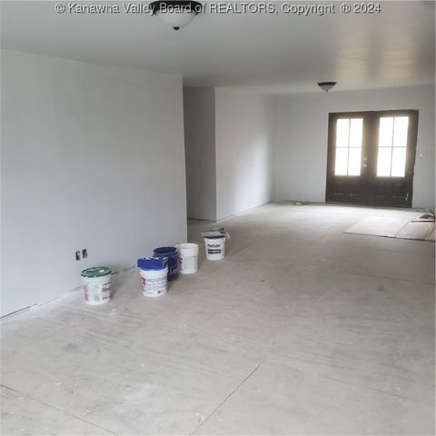 1504 Ravinia Road, Charleston, WV 25314