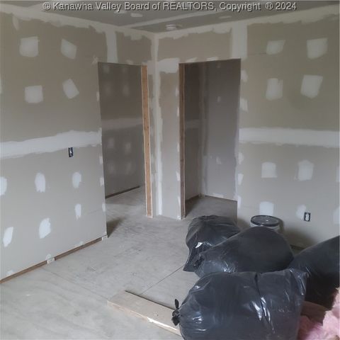 1504 Ravinia Road, Charleston, WV 25314