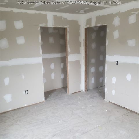 1504 Ravinia Road, Charleston, WV 25314