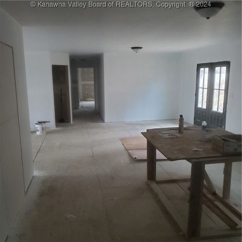 1504 Ravinia Road, Charleston, WV 25314