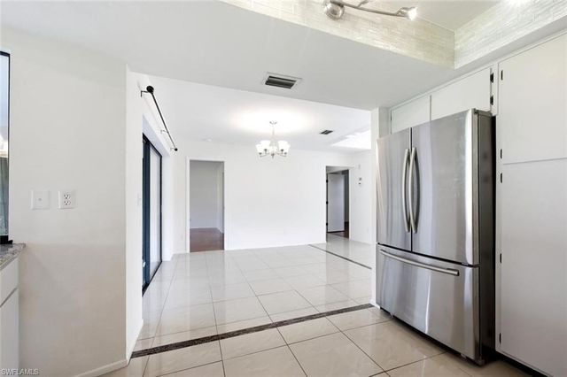 102 Round Key CIR G3, Naples, FL 34112