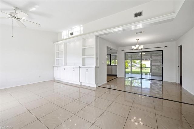 102 Round Key CIR G3, Naples, FL 34112