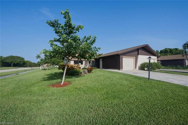102 Round Key CIR G3, Naples, FL 34112