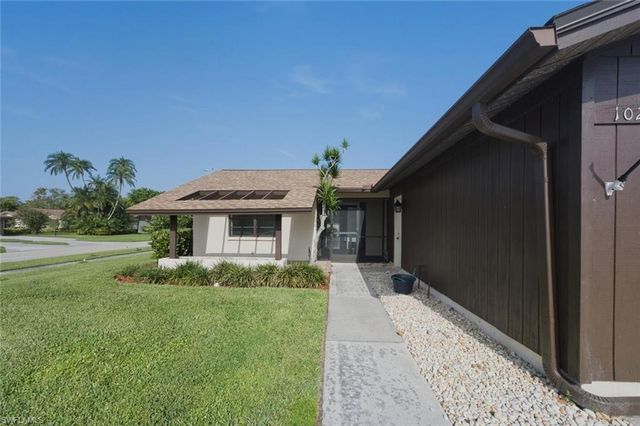 102 Round Key CIR G3, Naples, FL 34112
