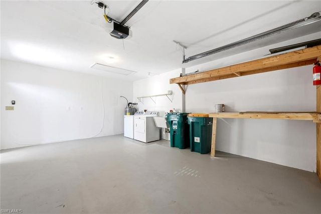 102 Round Key CIR G3, Naples, FL 34112