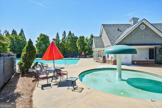 2527 Dayview Lane, Atlanta, GA 30331