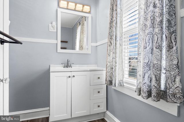 6711 COLLINS AVE, Pennsauken, NJ 08109