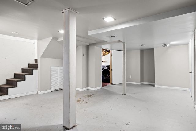 6711 COLLINS AVE, Pennsauken, NJ 08109