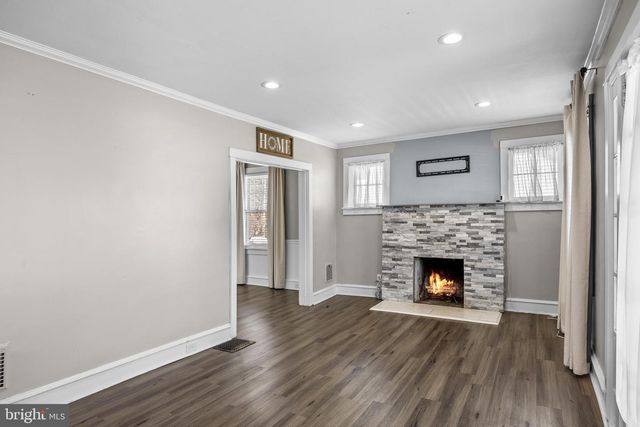 6711 COLLINS AVE, Pennsauken, NJ 08109