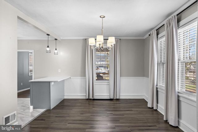 6711 COLLINS AVE, Pennsauken, NJ 08109