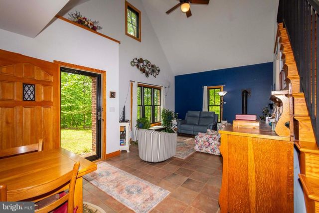 5060 RIDGEVIEW RD, Reva, VA 22735