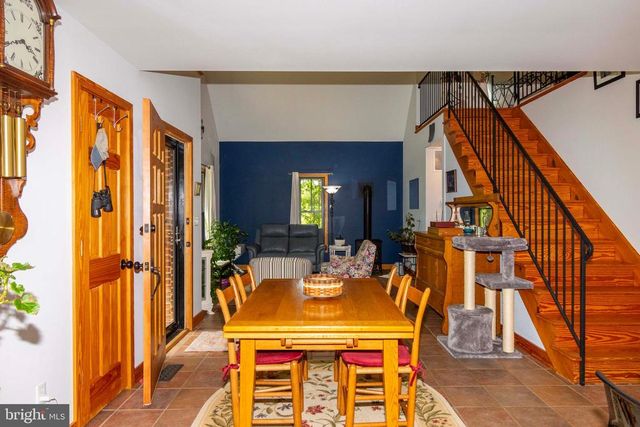 5060 RIDGEVIEW RD, Reva, VA 22735