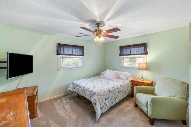 4 Newark Avenue, Goose Creek, SC 29445