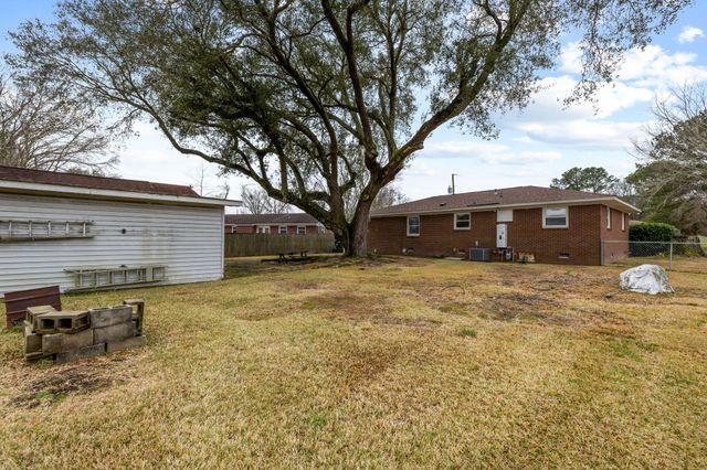 4 Newark Avenue, Goose Creek, SC 29445