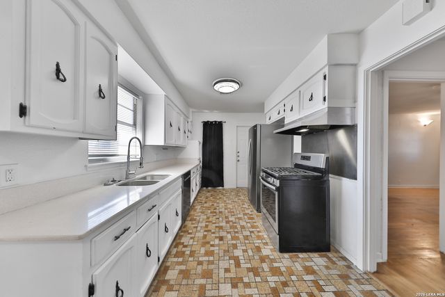 518 Dresden, San Antonio, TX 78213