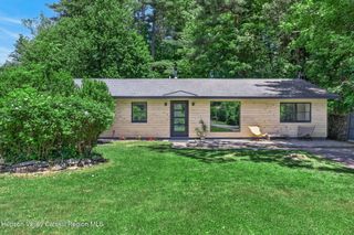 5 Lazy Brook Lane, Woodstock, NY 12498