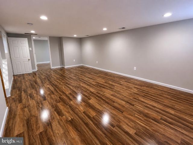 7021 HICKORY HILL RD, Falls Church, VA 22042