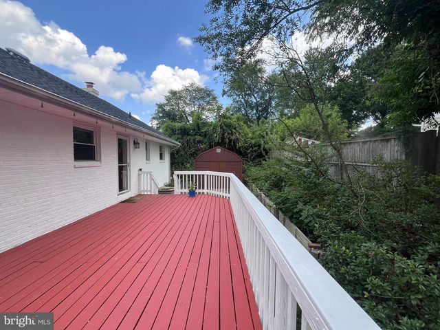 7021 HICKORY HILL RD, Falls Church, VA 22042