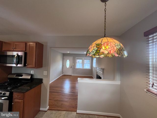 7021 HICKORY HILL RD, Falls Church, VA 22042