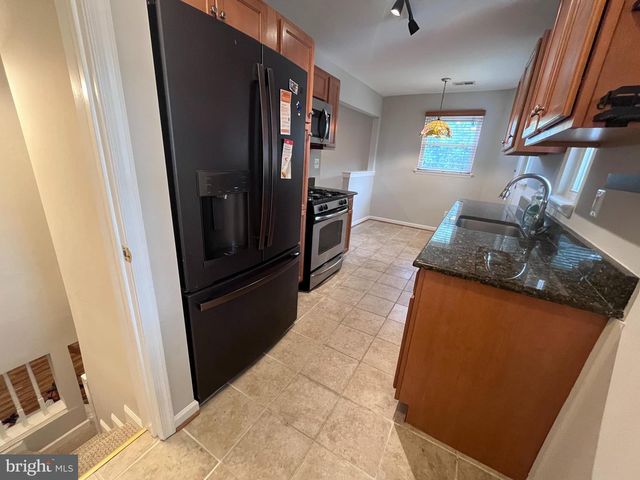 7021 HICKORY HILL RD, Falls Church, VA 22042