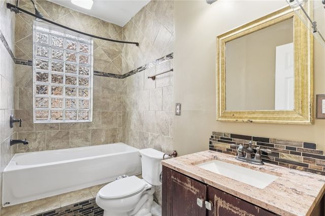 38 Watson Blvd, Observatory Hill, PA 15214