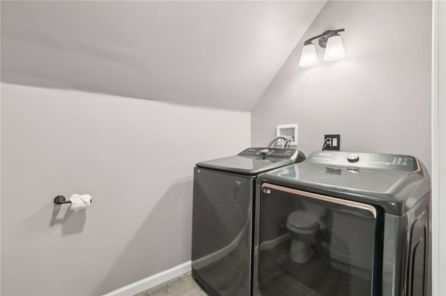 38 Watson Blvd, Observatory Hill, PA 15214