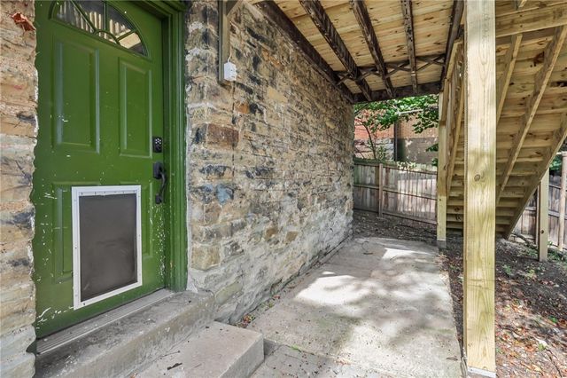 38 Watson Blvd, Observatory Hill, PA 15214