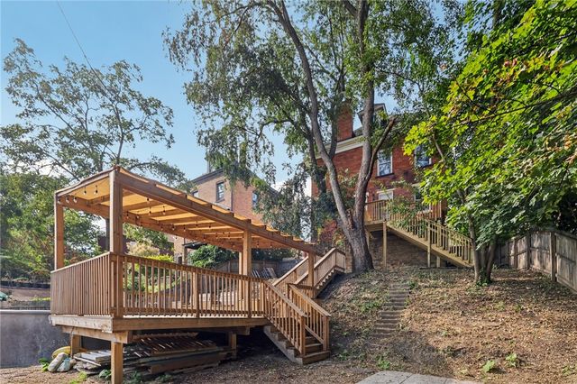 38 Watson Blvd, Observatory Hill, PA 15214