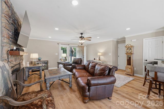 40 Candlewick Cove Drive, Taylorsville, NC 28681