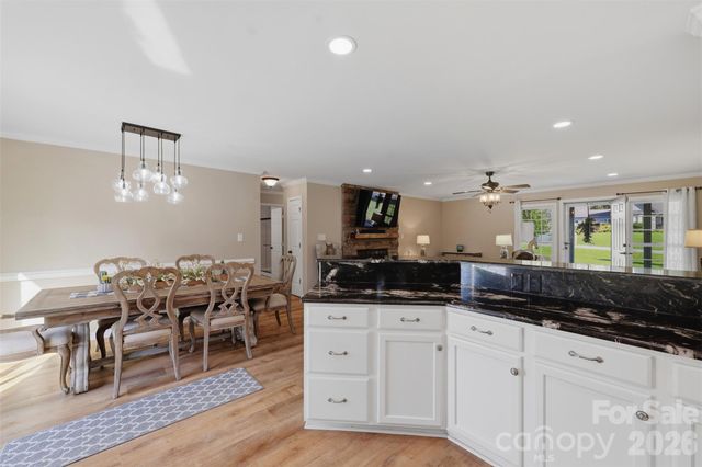 40 Candlewick Cove Drive, Taylorsville, NC 28681
