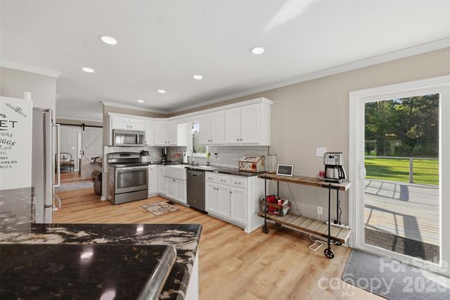 40 Candlewick Cove Drive, Taylorsville, NC 28681