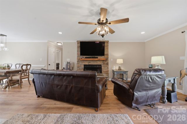 40 Candlewick Cove Drive, Taylorsville, NC 28681