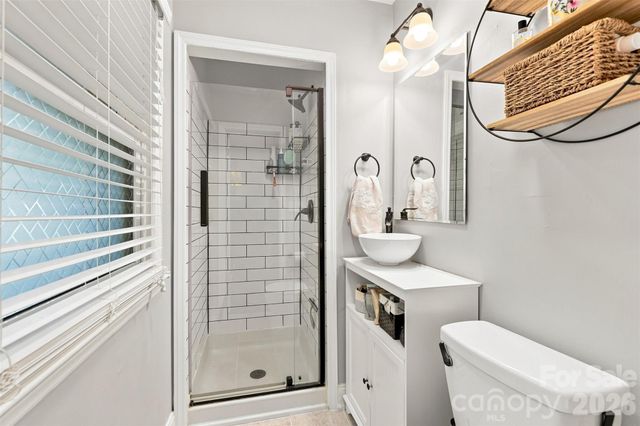 3628 Winterfield Place, Charlotte, NC 28205