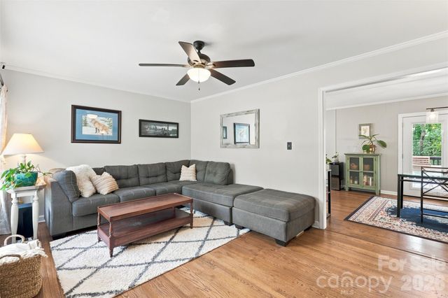 3628 Winterfield Place, Charlotte, NC 28205