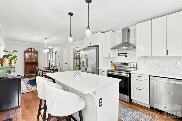 3628 Winterfield Place, Charlotte, NC 28205
