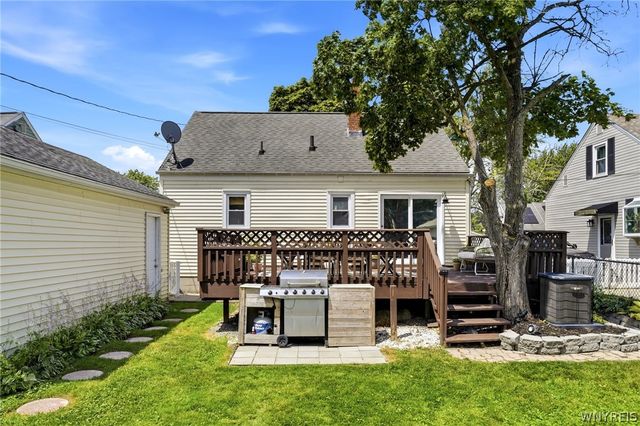25 South Huxley Drive, Cheektowaga, NY 14225