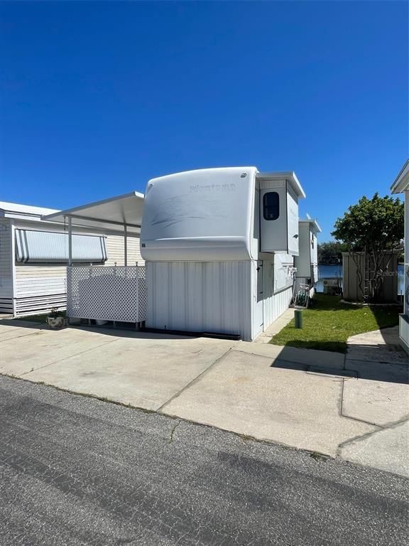 86 EAGLE POINT S, Osteen, FL 32764