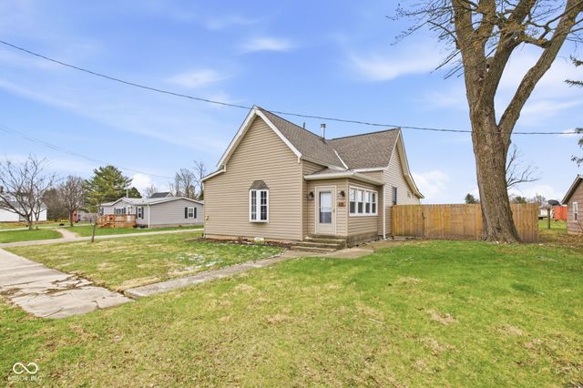 105 E Adams Street, Kirklin, IN 46050