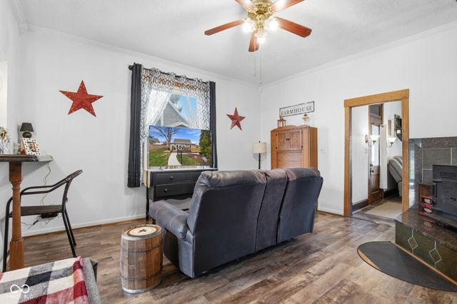 105 E Adams Street, Kirklin, IN 46050