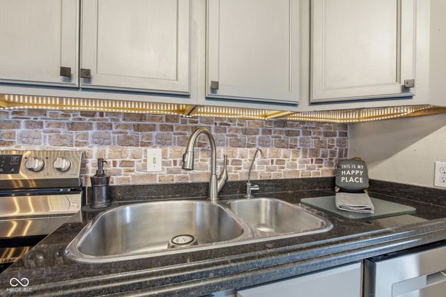 105 E Adams Street, Kirklin, IN 46050