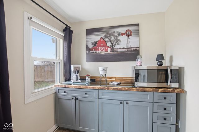 105 E Adams Street, Kirklin, IN 46050