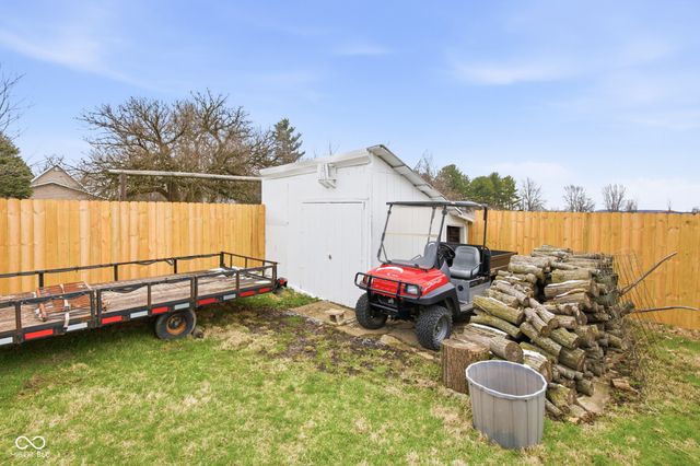 105 E Adams Street, Kirklin, IN 46050