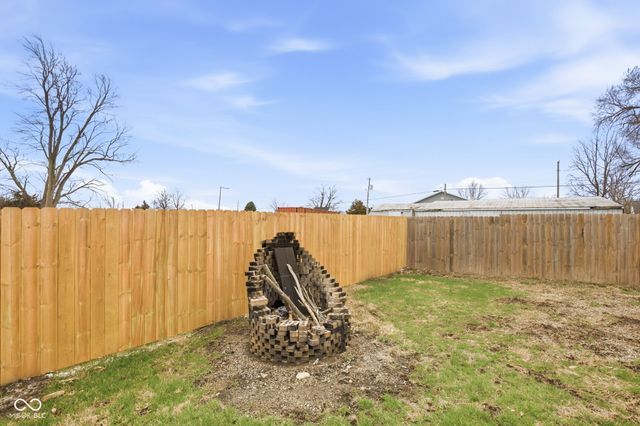 105 E Adams Street, Kirklin, IN 46050