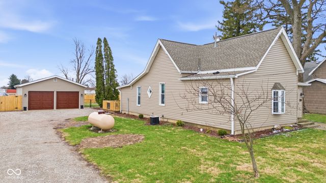 105 E Adams Street, Kirklin, IN 46050