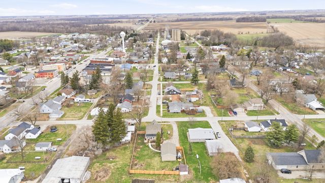 105 E Adams Street, Kirklin, IN 46050