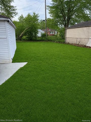 22406 Colony Street, St. Clair Shores, MI 48080